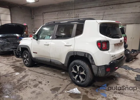 2021 Jeep Renegade Trailhawk 4X4 z USA, uszkodzony, nr VIN ZACNJDC13MPM29032